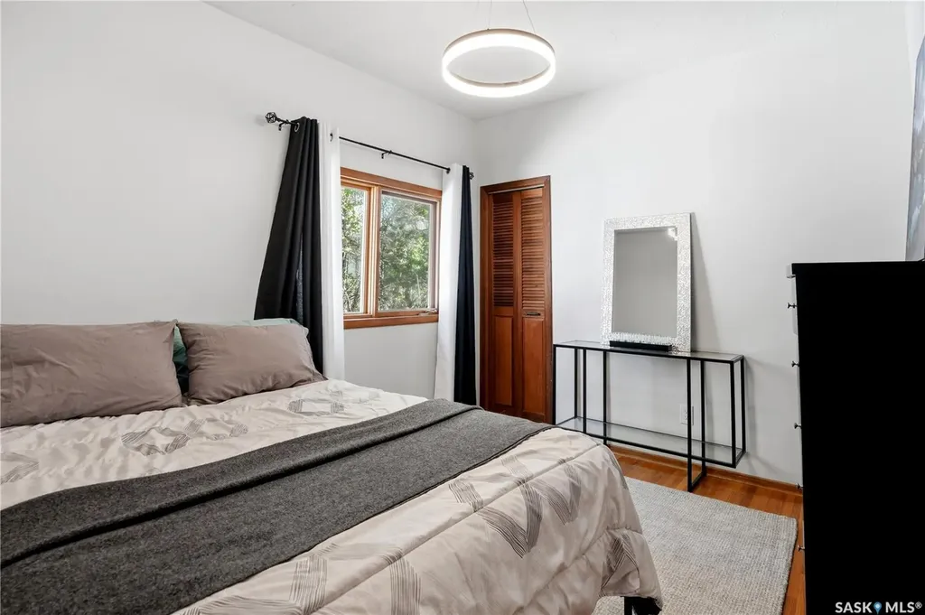 3136 Robinson Street Regina SK S4S 1V5