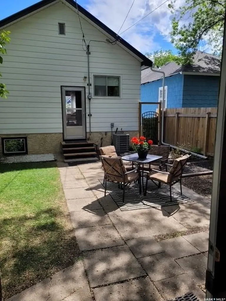 3136 Robinson Street Regina SK S4S 1V5