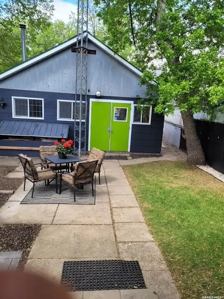 3136 Robinson Street Regina SK S4S 1V5