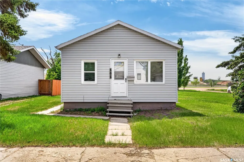 305 Burrows Avenue W Melfort SK S0E 1A0