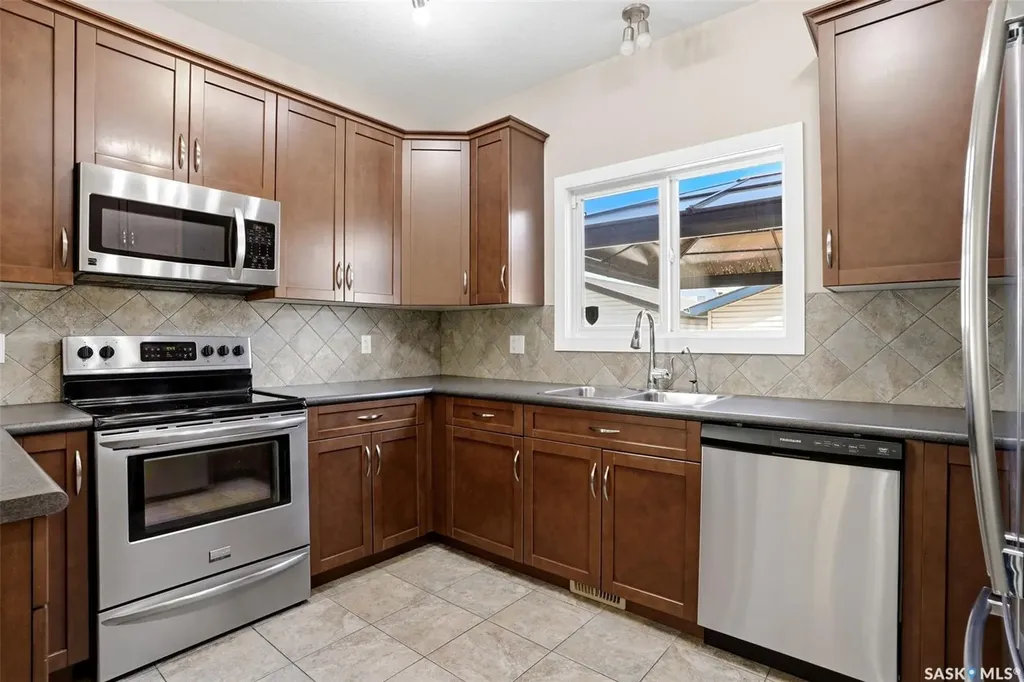 7516 Oxbow Way Regina SK S4Y 0B5