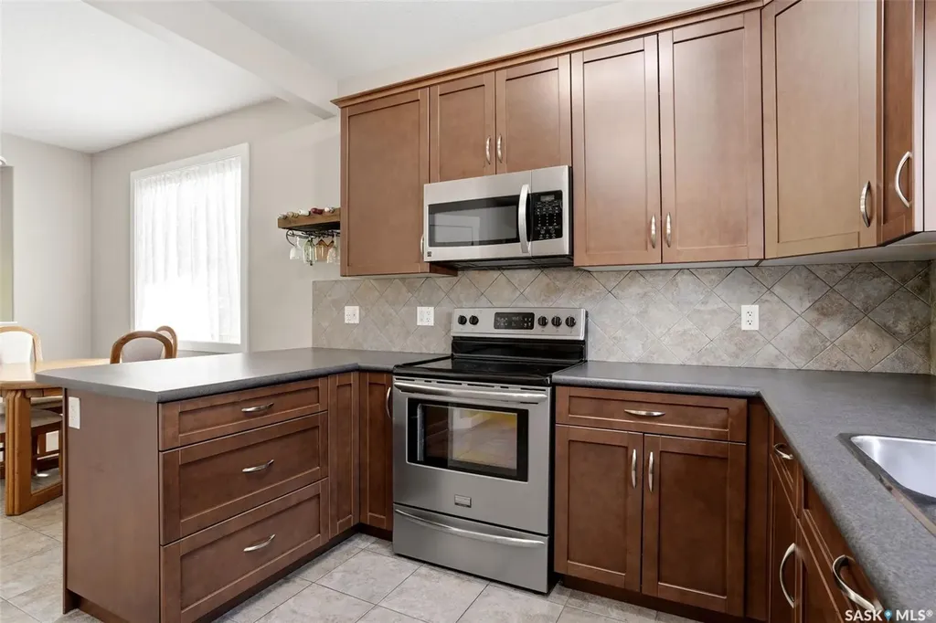 7516 Oxbow Way Regina SK S4Y 0B5
