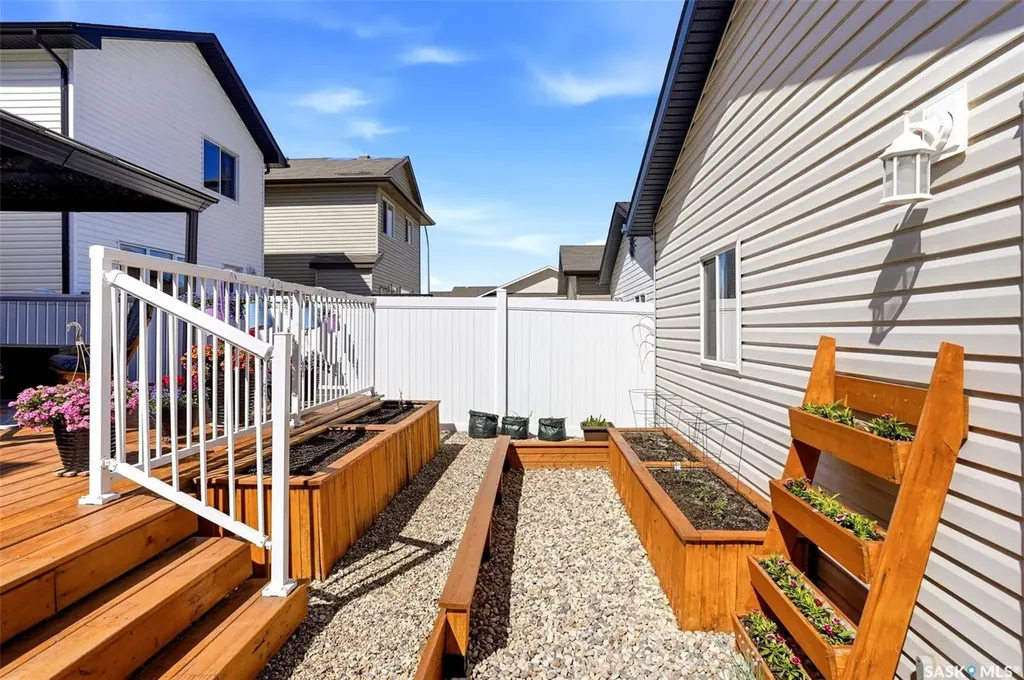 7516 Oxbow Way Regina SK S4Y 0B5