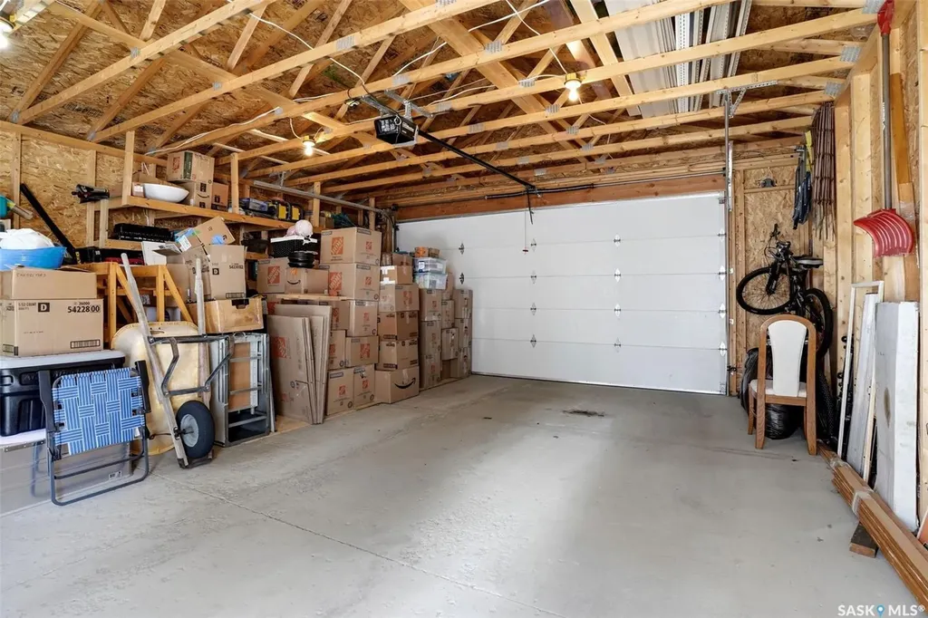 7516 Oxbow Way Regina SK S4Y 0B5