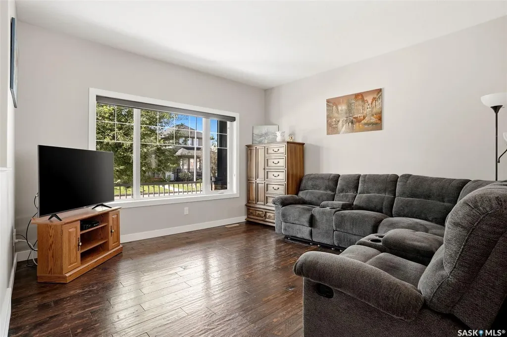 7516 Oxbow Way Regina SK S4Y 0B5