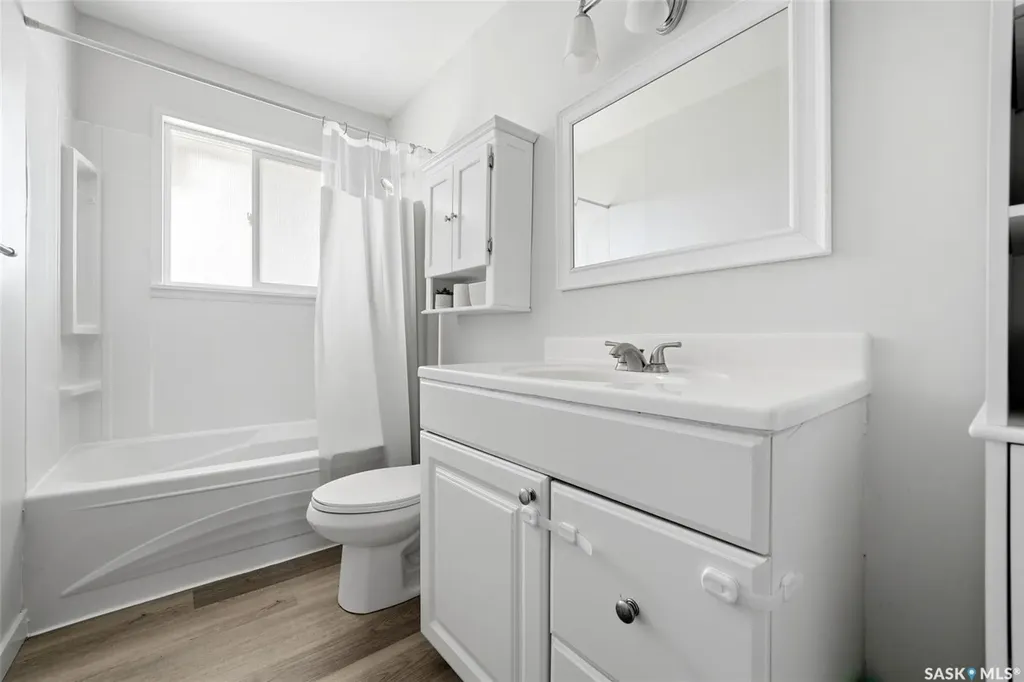 28 Cameron Crescent Regina SK S4S 2X2