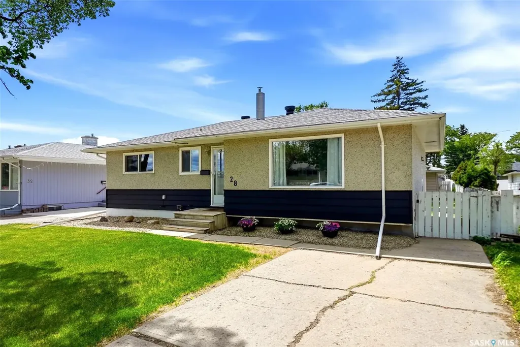 28 Cameron Crescent Regina SK S4S 2X2