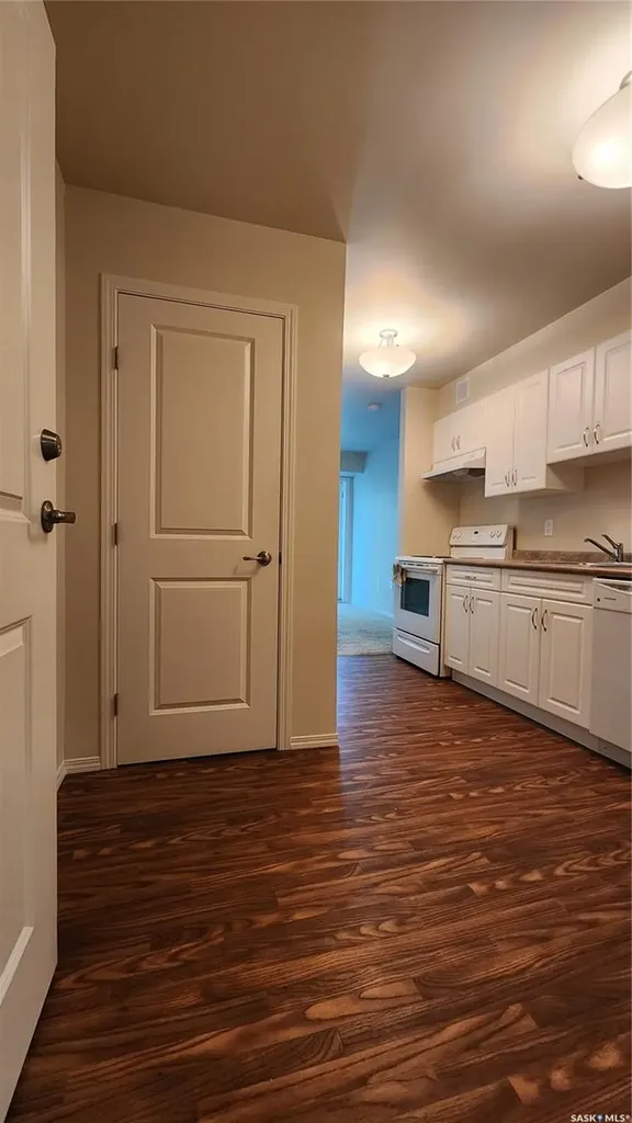 680 7th Avenue E Melville SK S0A 2P0