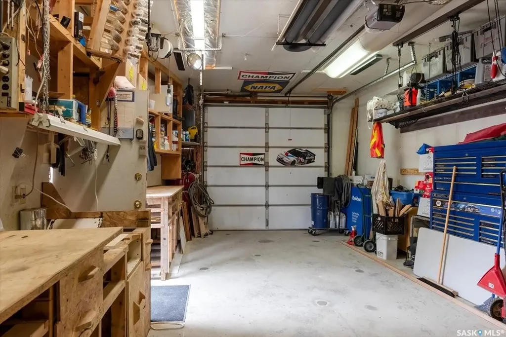 31 Faunt Bay Regina SK S4X 2J8