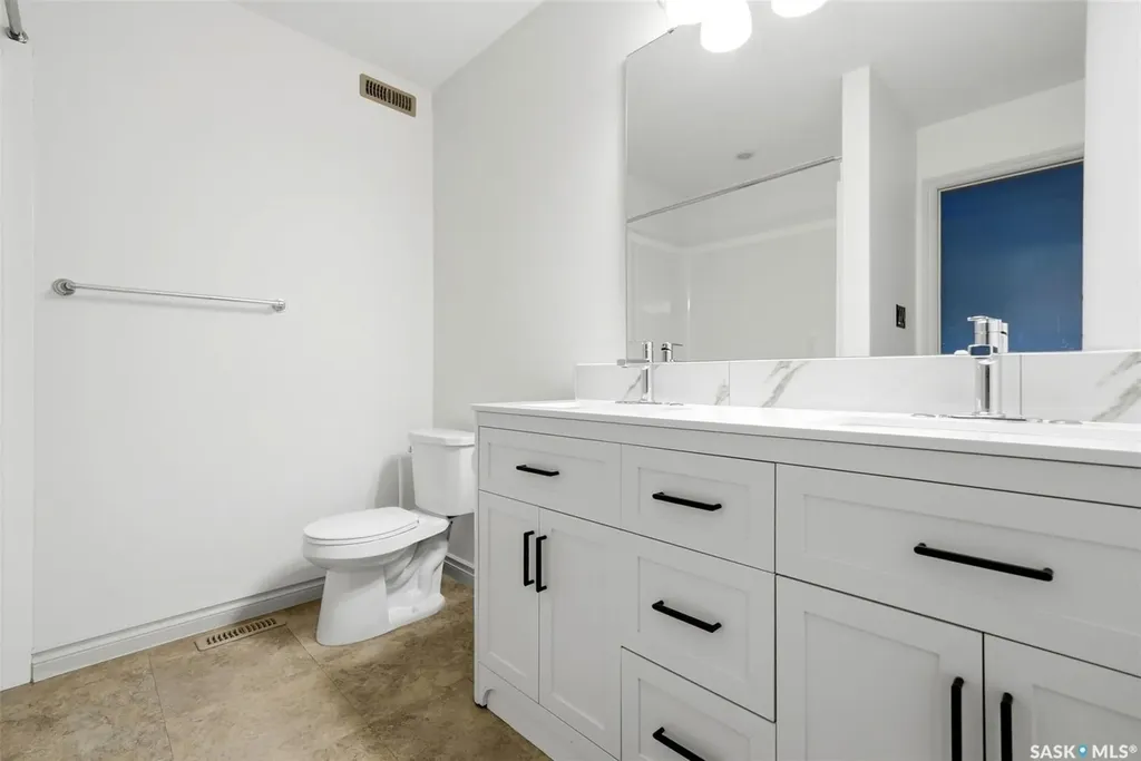 4348 Shaffer Street Regina SK S4W 0L4