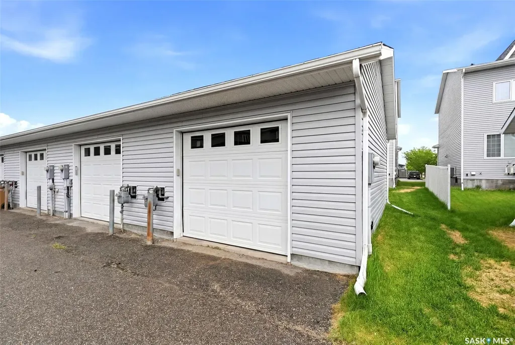 4348 Shaffer Street Regina SK S4W 0L4
