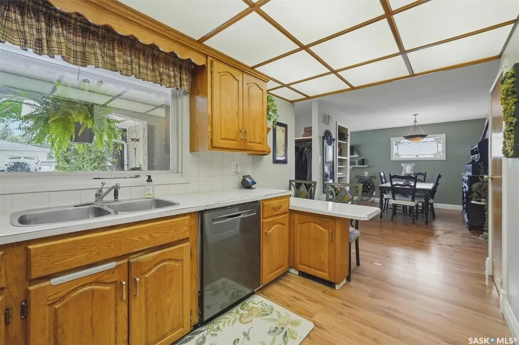 914 Trotter Crescent Saskatoon SK S7L 3R1