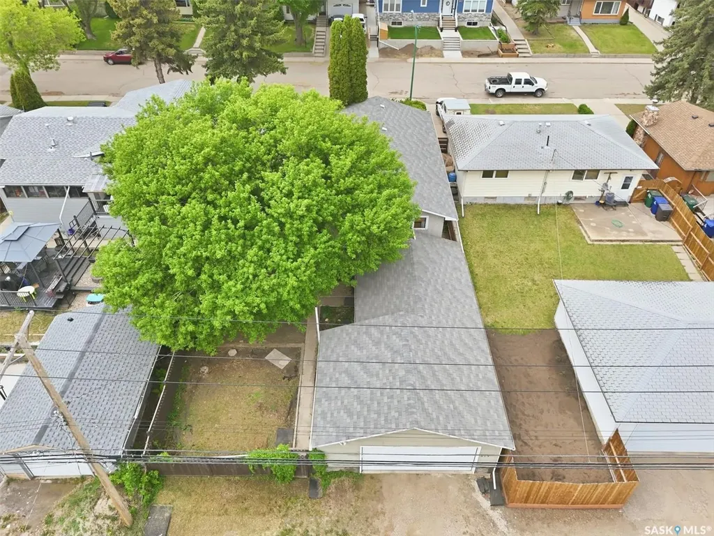 914 Trotter Crescent Saskatoon SK S7L 3R1