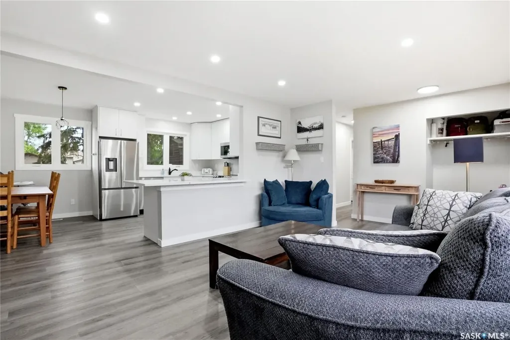 3345 Mountbatten Street Saskatoon SK S7M 3T8
