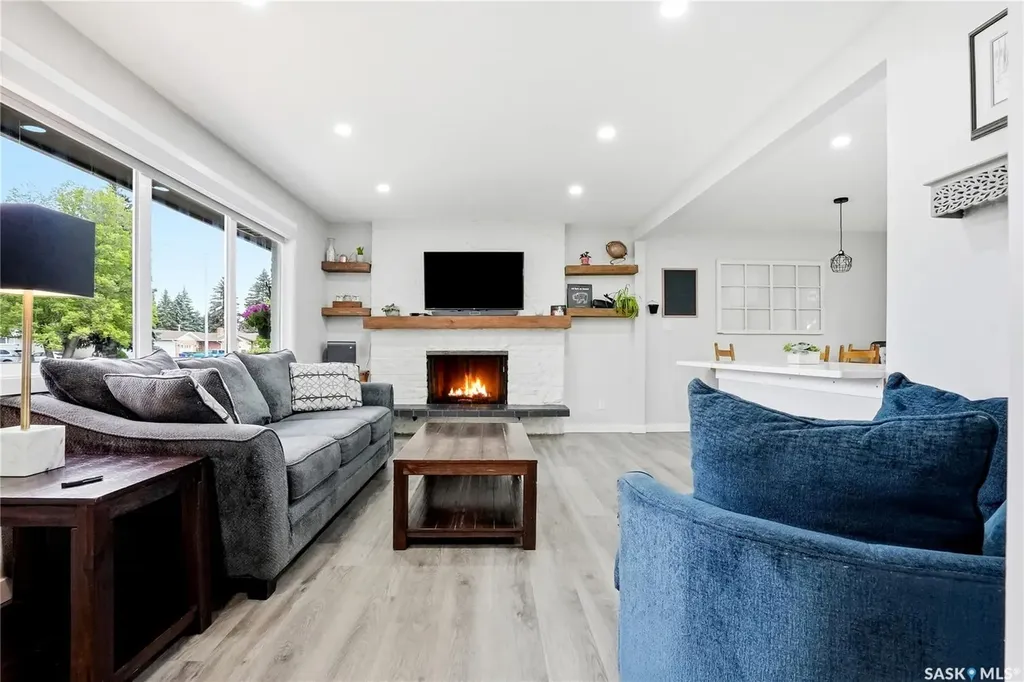 3345 Mountbatten Street Saskatoon SK S7M 3T8