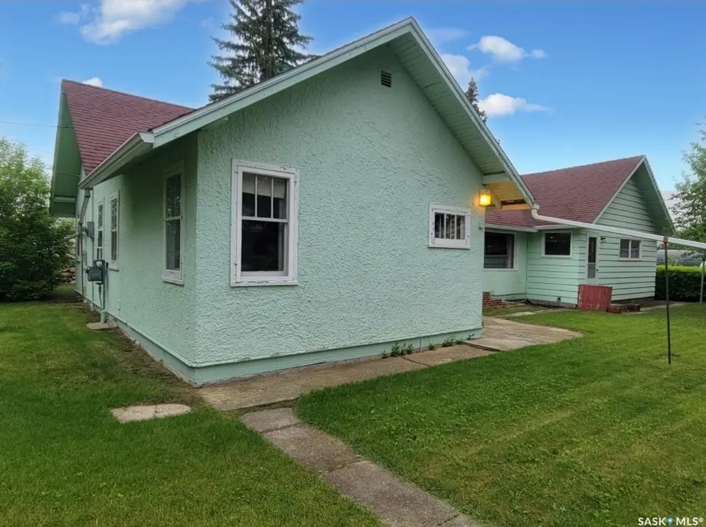 106 Railway Avenue E Neilburg SK S0M 2C0