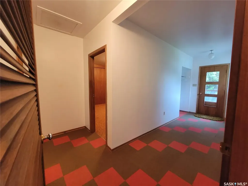 106 Railway Avenue E Neilburg SK S0M 2C0
