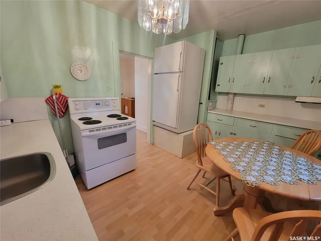 106 Railway Avenue E Neilburg SK S0M 2C0