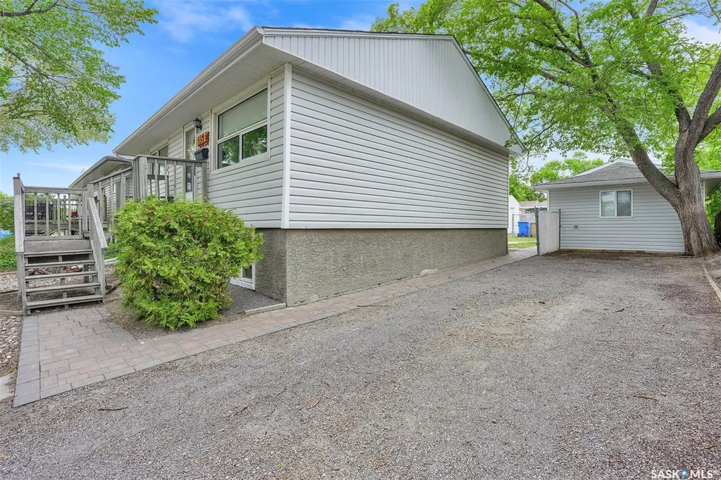 605 College Avenue E Regina SK S4N 0W3