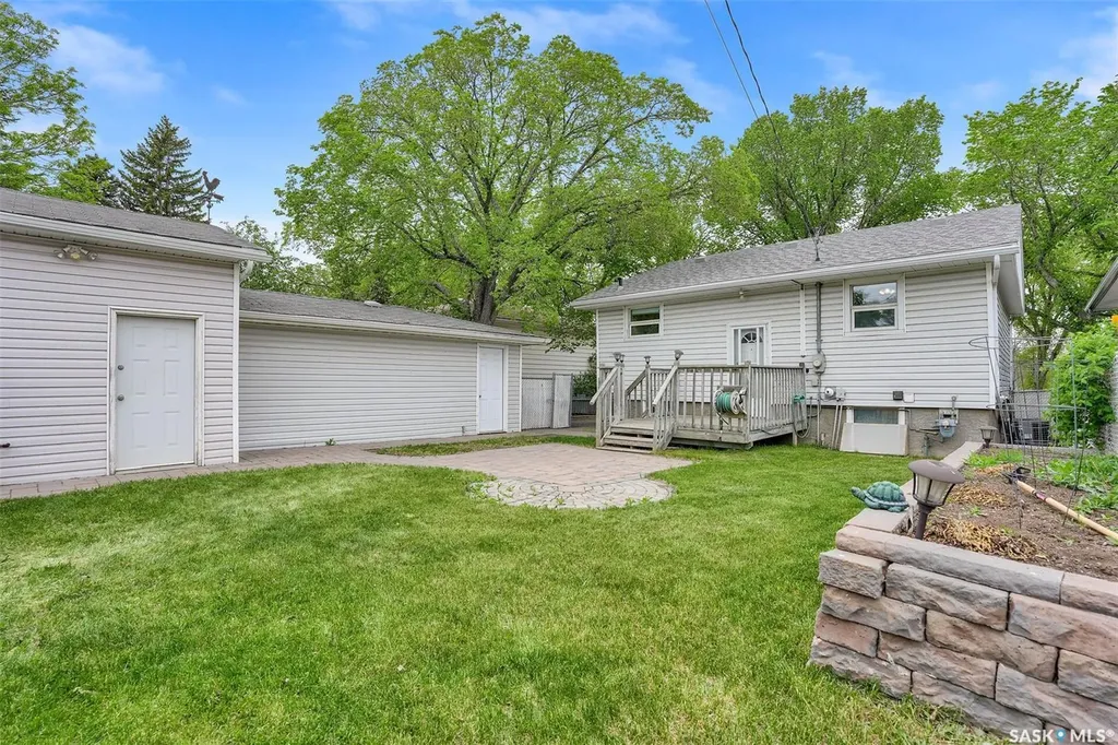 605 College Avenue E Regina SK S4N 0W3