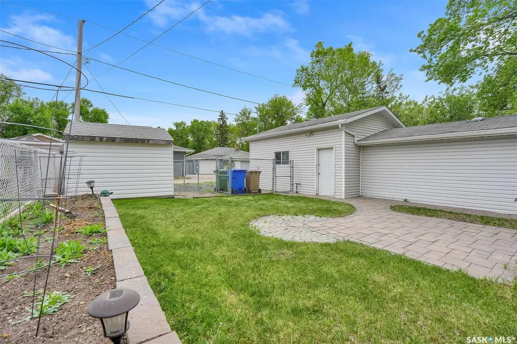 605 College Avenue E Regina SK S4N 0W3
