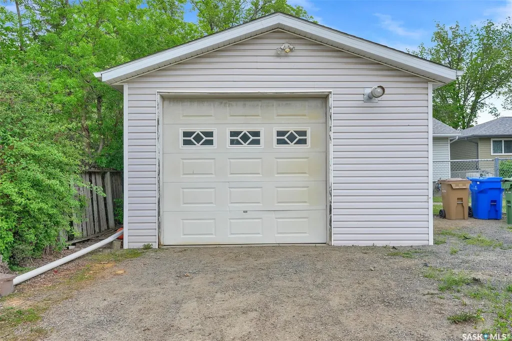 605 College Avenue E Regina SK S4N 0W3