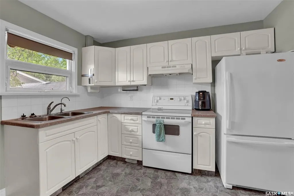 605 College Avenue E Regina SK S4N 0W3