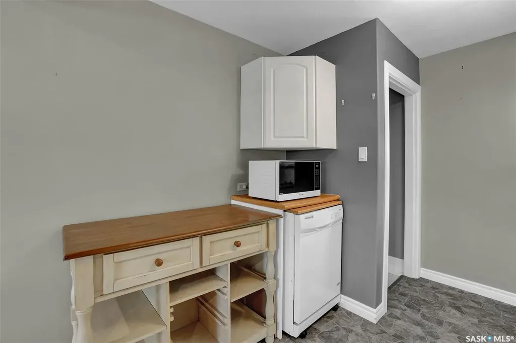 605 College Avenue E Regina SK S4N 0W3