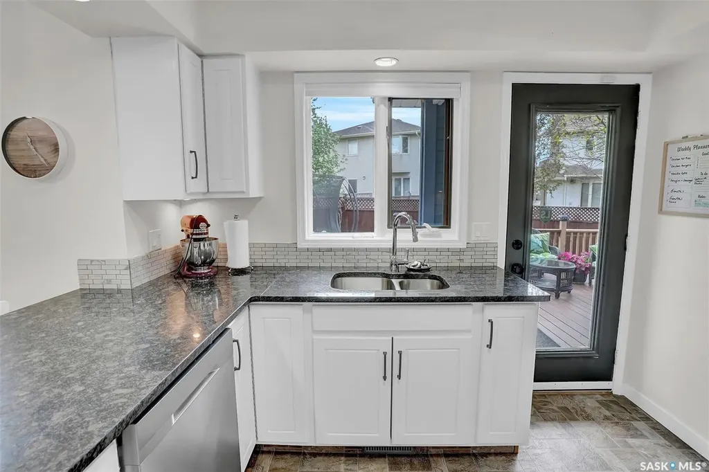 3403 Edinburgh Drive Regina SK S4V 2H8