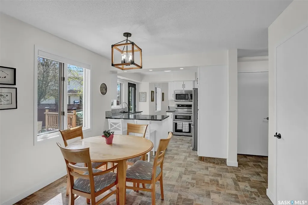 3403 Edinburgh Drive Regina SK S4V 2H8