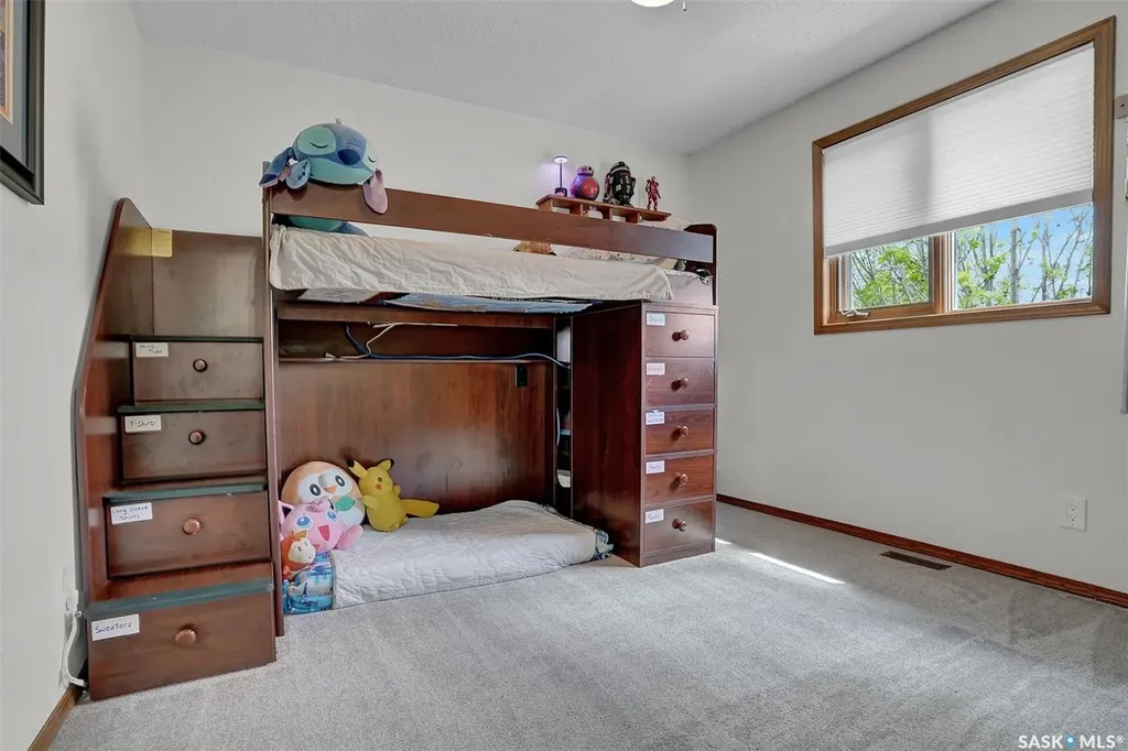 3403 Edinburgh Drive Regina SK S4V 2H8