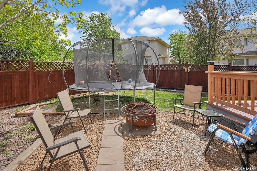 3403 Edinburgh Drive Regina SK S4V 2H8
