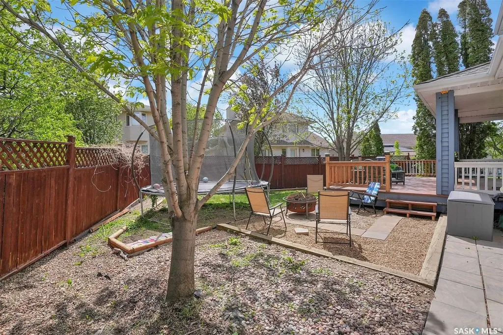 3403 Edinburgh Drive Regina SK S4V 2H8