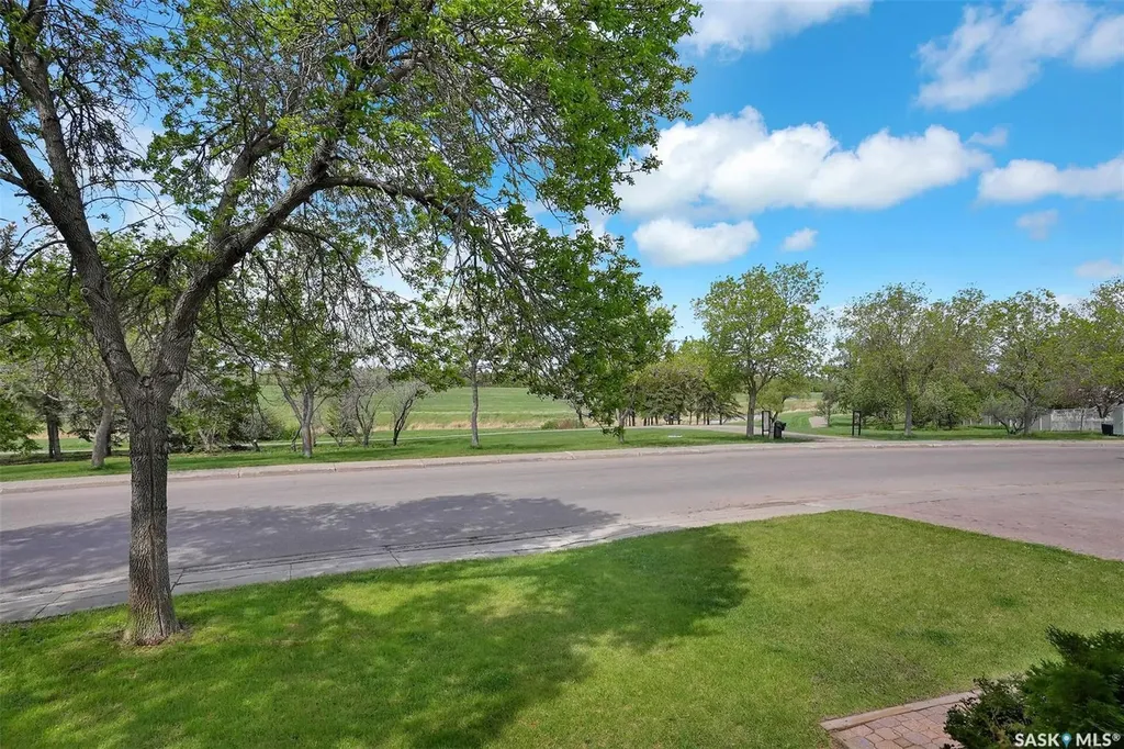 3403 Edinburgh Drive Regina SK S4V 2H8