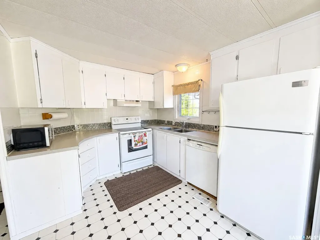 150 Okema Beach Road Lakeland Rm No. 521 SK S0J 0N0