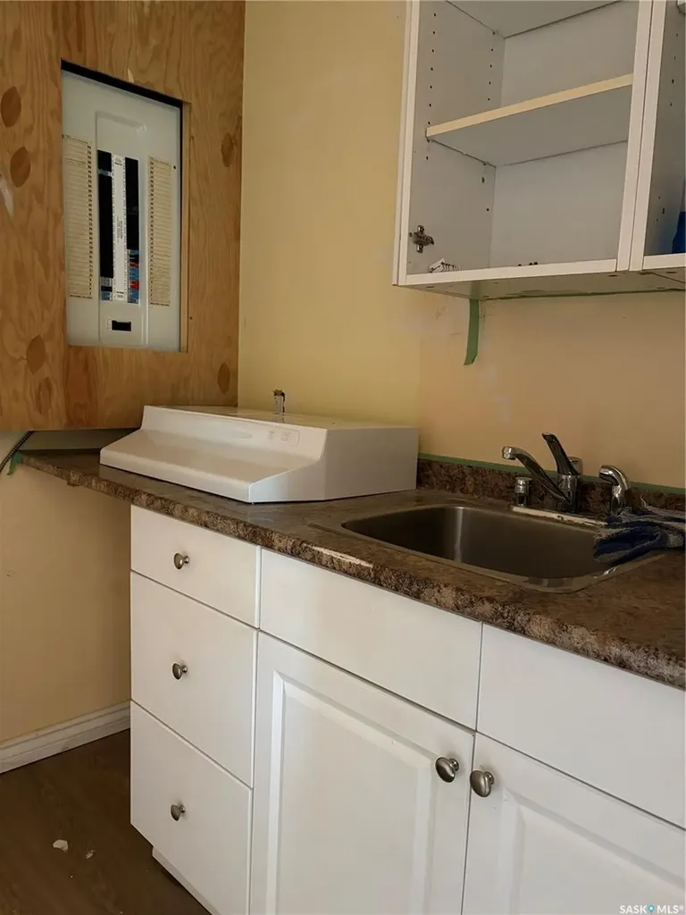 601 Colborne Avenue Viscount SK S0K 4M0