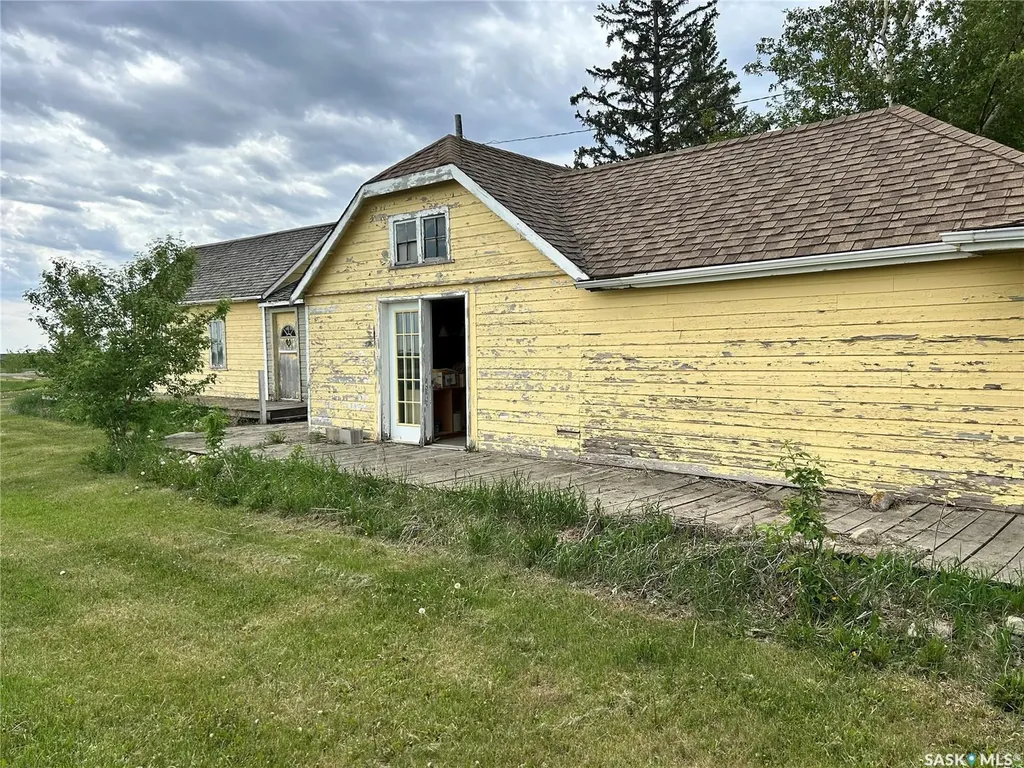 601 Colborne Avenue Viscount SK S0K 4M0
