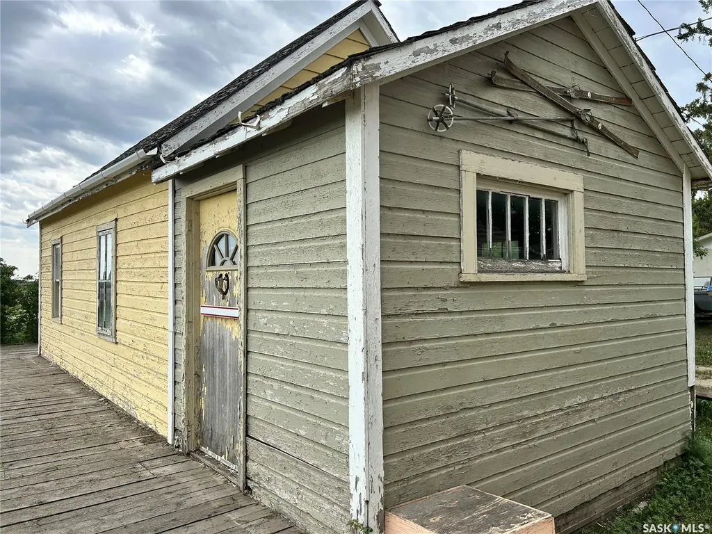 601 Colborne Avenue Viscount SK S0K 4M0