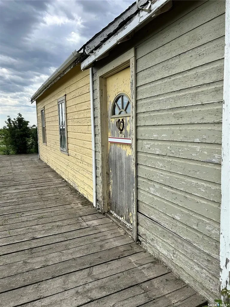 601 Colborne Avenue Viscount SK S0K 4M0