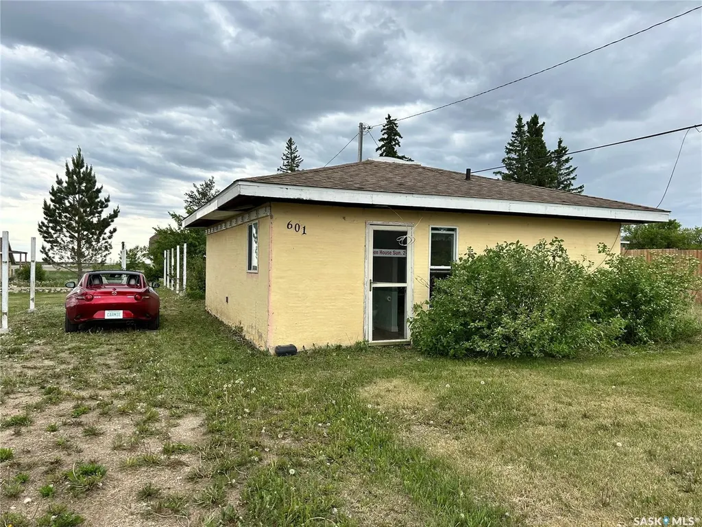 601 Colborne Avenue Viscount SK S0K 4M0