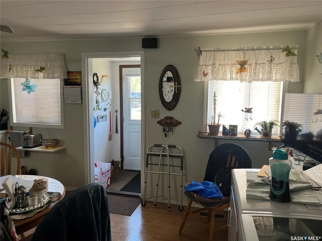 98 3rd Street NE Wadena SK S0A 4J0
