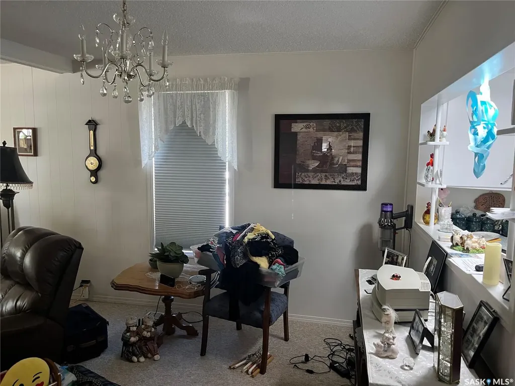98 3rd Street NE Wadena SK S0A 4J0