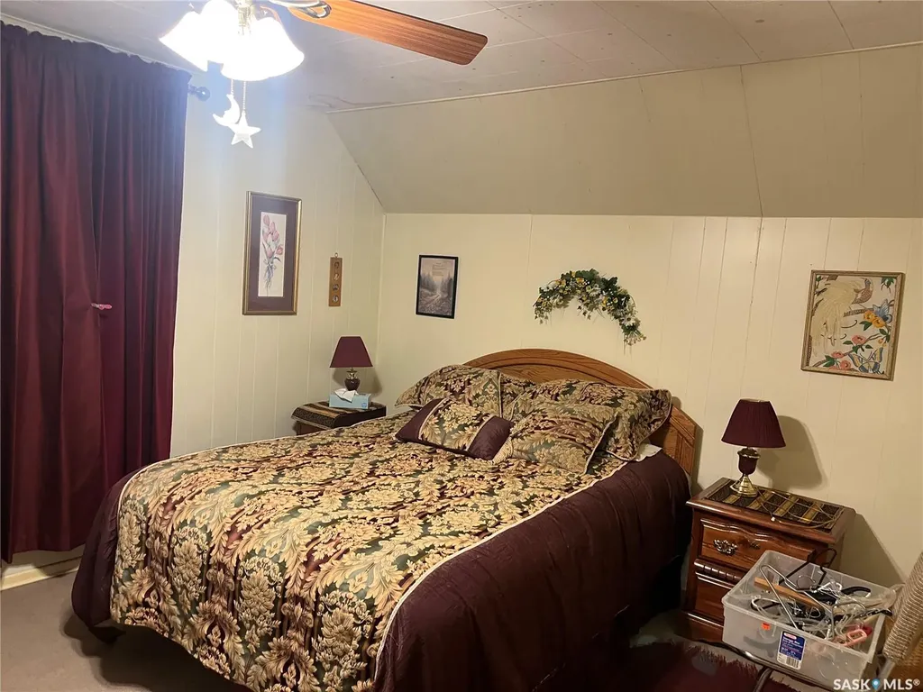 98 3rd Street NE Wadena SK S0A 4J0