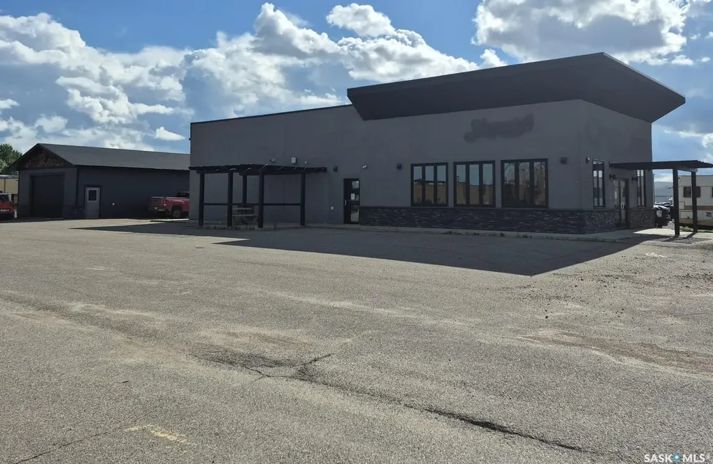 210 Service Road Melville SK S0A 0G5