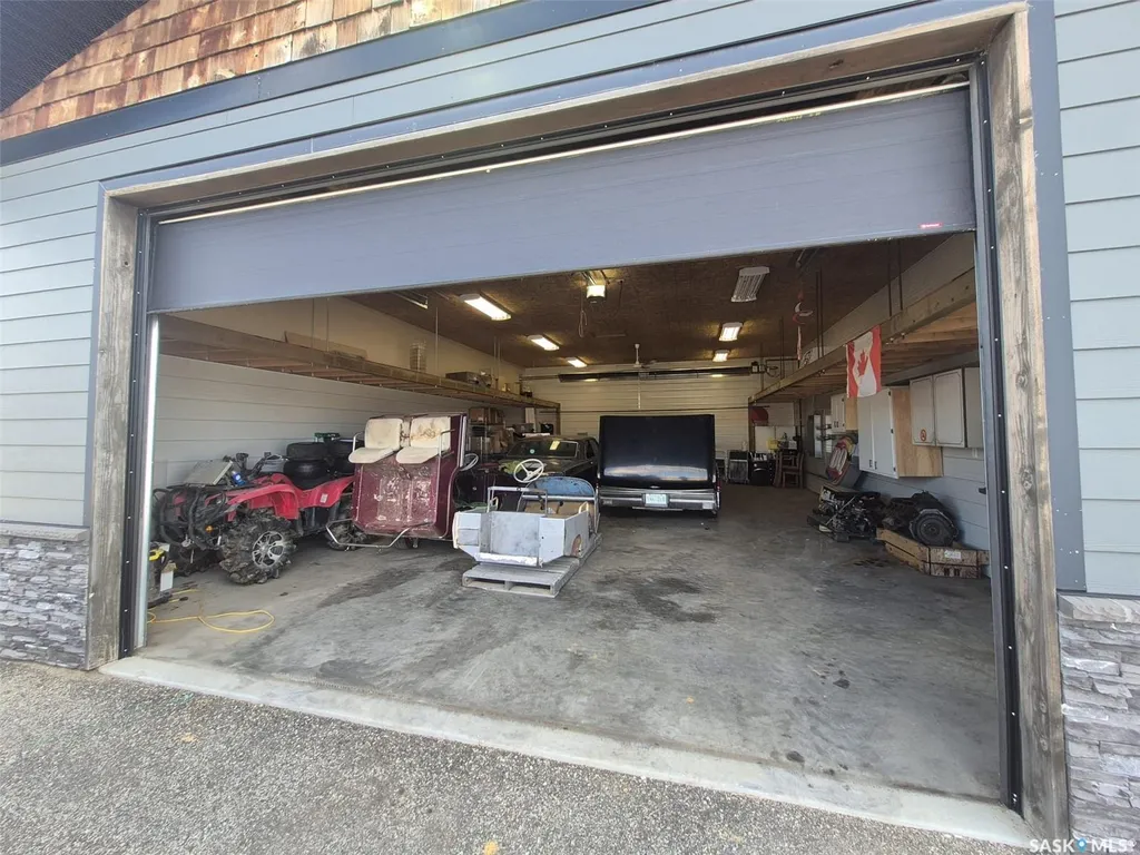 210 Service Road Melville SK S0A 0G5