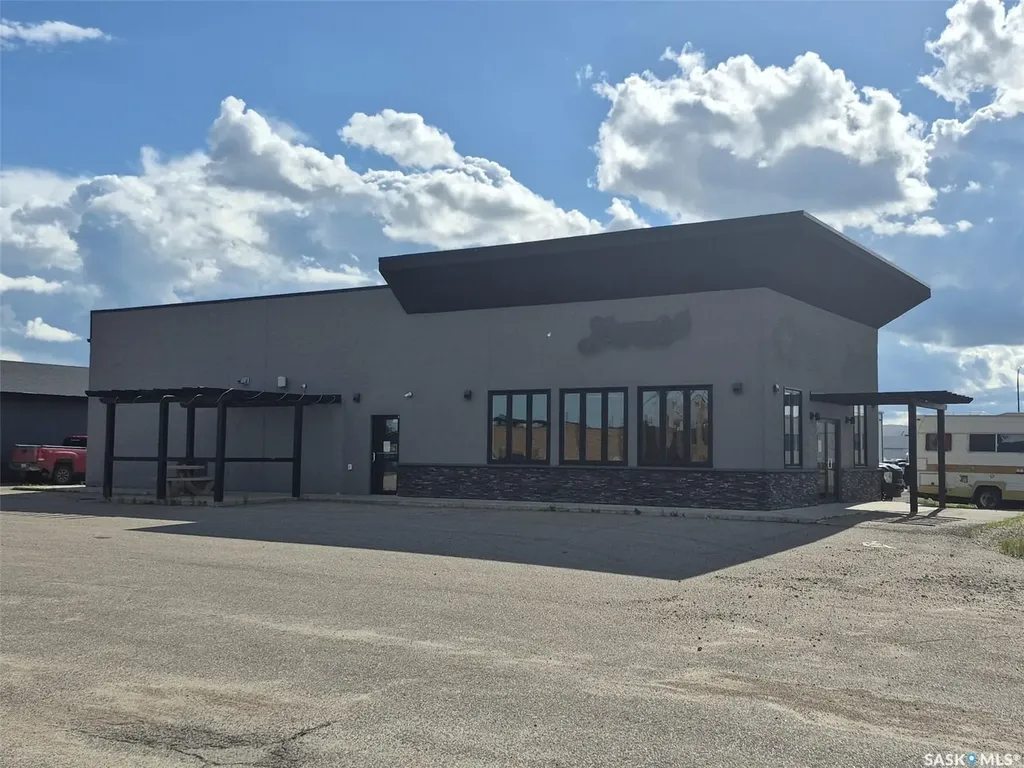 210 Service Road Melville SK S0A 0G5
