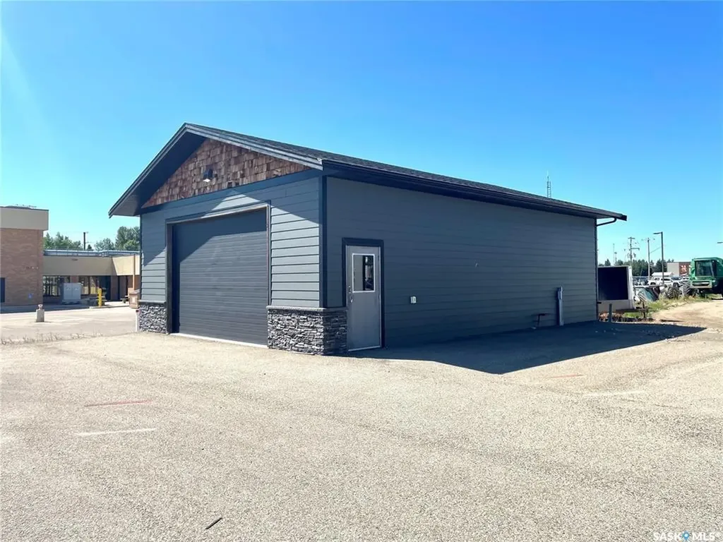 210 Service Road Melville SK S0A 0G5