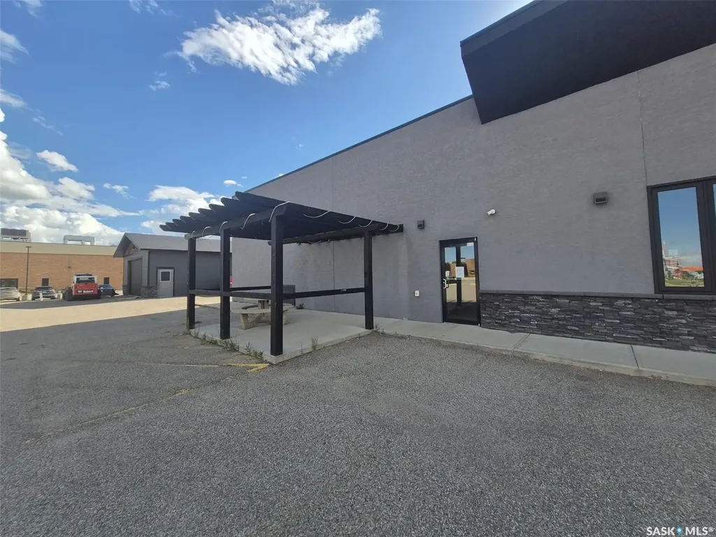 210 Service Road Melville SK S0A 0G5