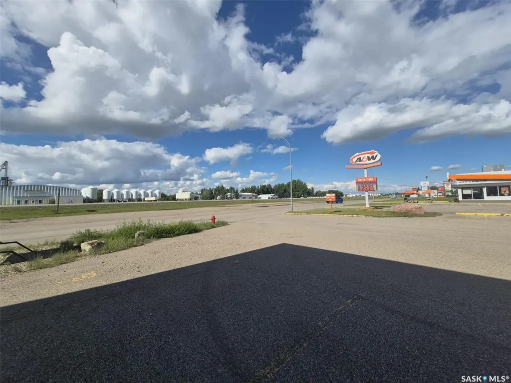 210 Service Road Melville SK S0A 0G5