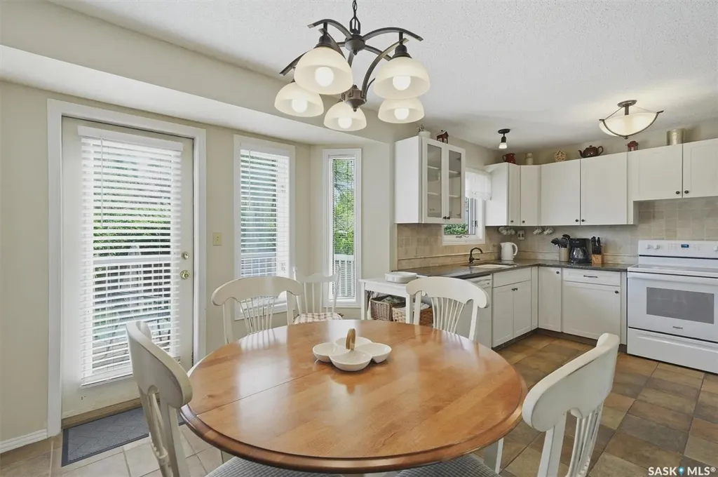 314 Bornstein Crescent Saskatoon SK S7N 3Y3